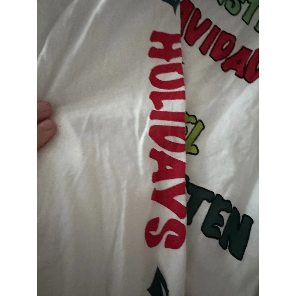 Glo Gang 2022 Merry Christmas Pajama Set White Multi Language‎ Womens Small 2pc